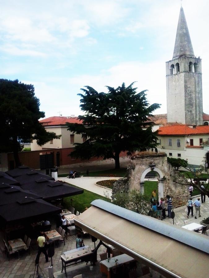 Hostel Alma 2 Poreč Exterior foto