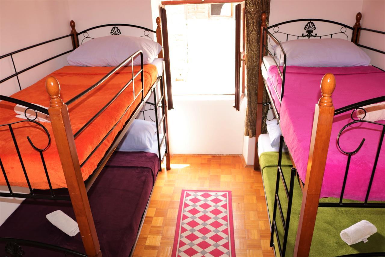 Hostel Alma 2 Poreč Exterior foto